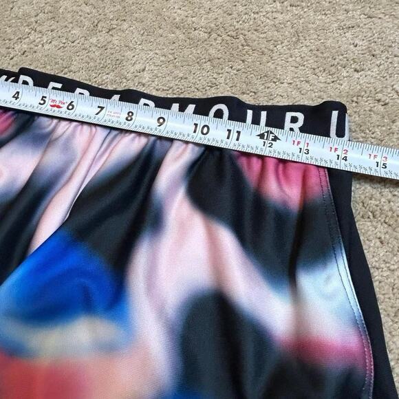 NWOT Under Armour Women's Medium Play Up 3.0 Shorts Loose Fit Gradient - Picture 7 of 7